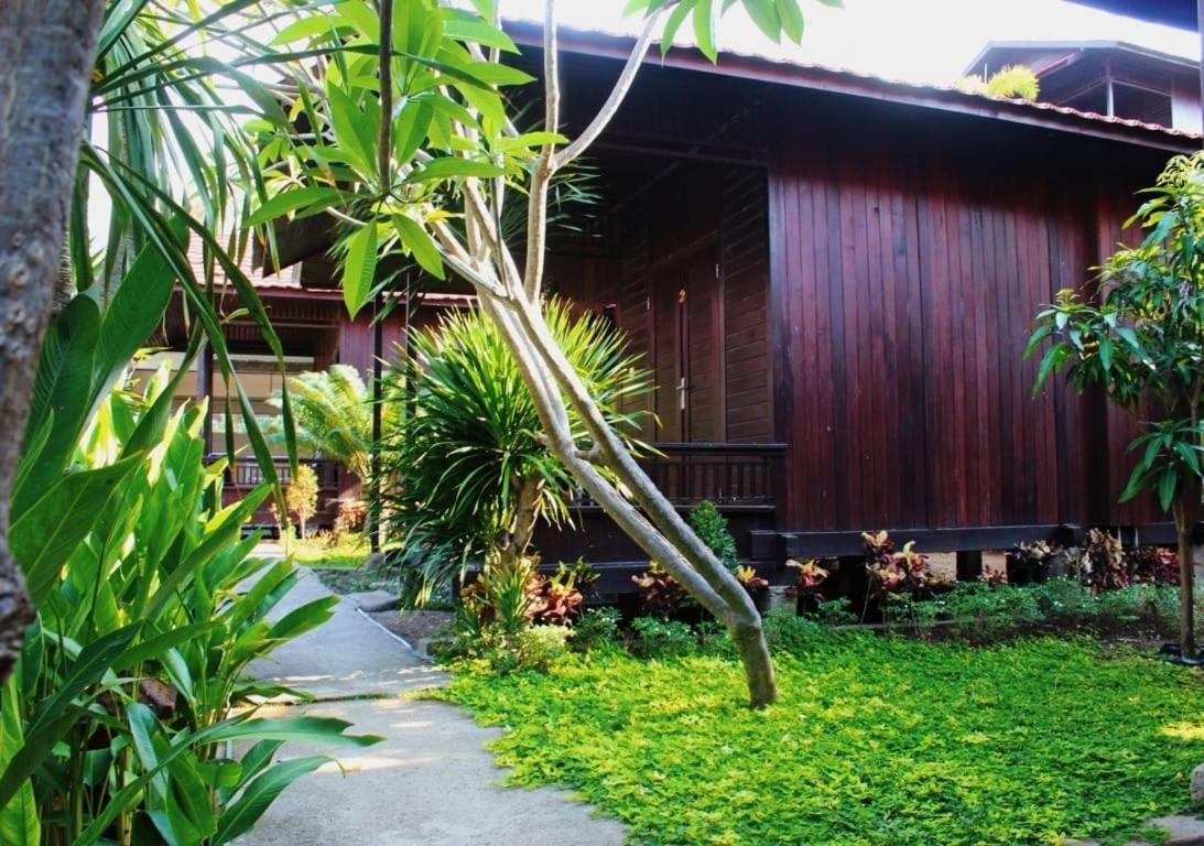 Exotic Komodo Hotel Labuan Bajo Exteriör bild