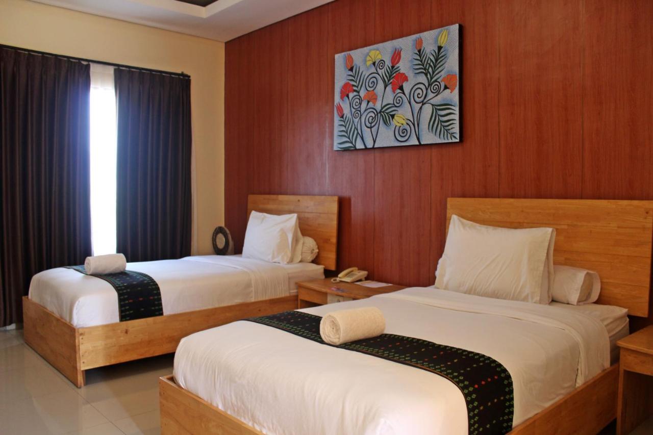 Exotic Komodo Hotel Labuan Bajo Exteriör bild