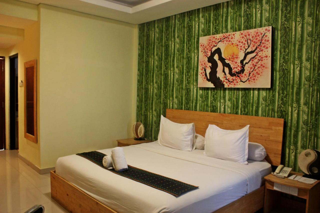 Exotic Komodo Hotel Labuan Bajo Exteriör bild